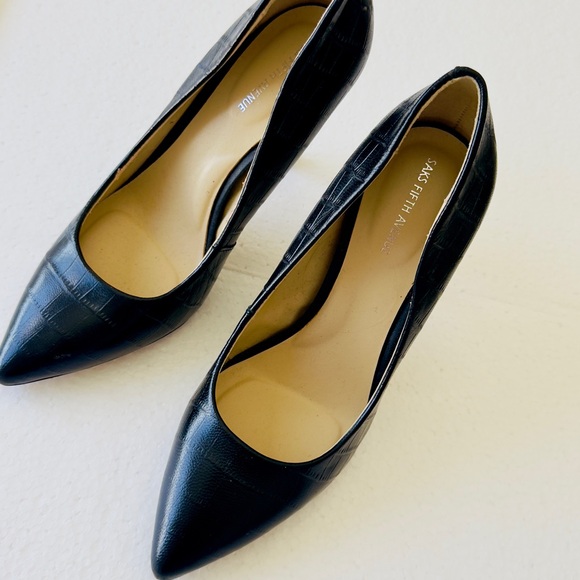 Saks Fifth Avenue | Shoes | Saks Fifth Avenue Black Leather Heels ...